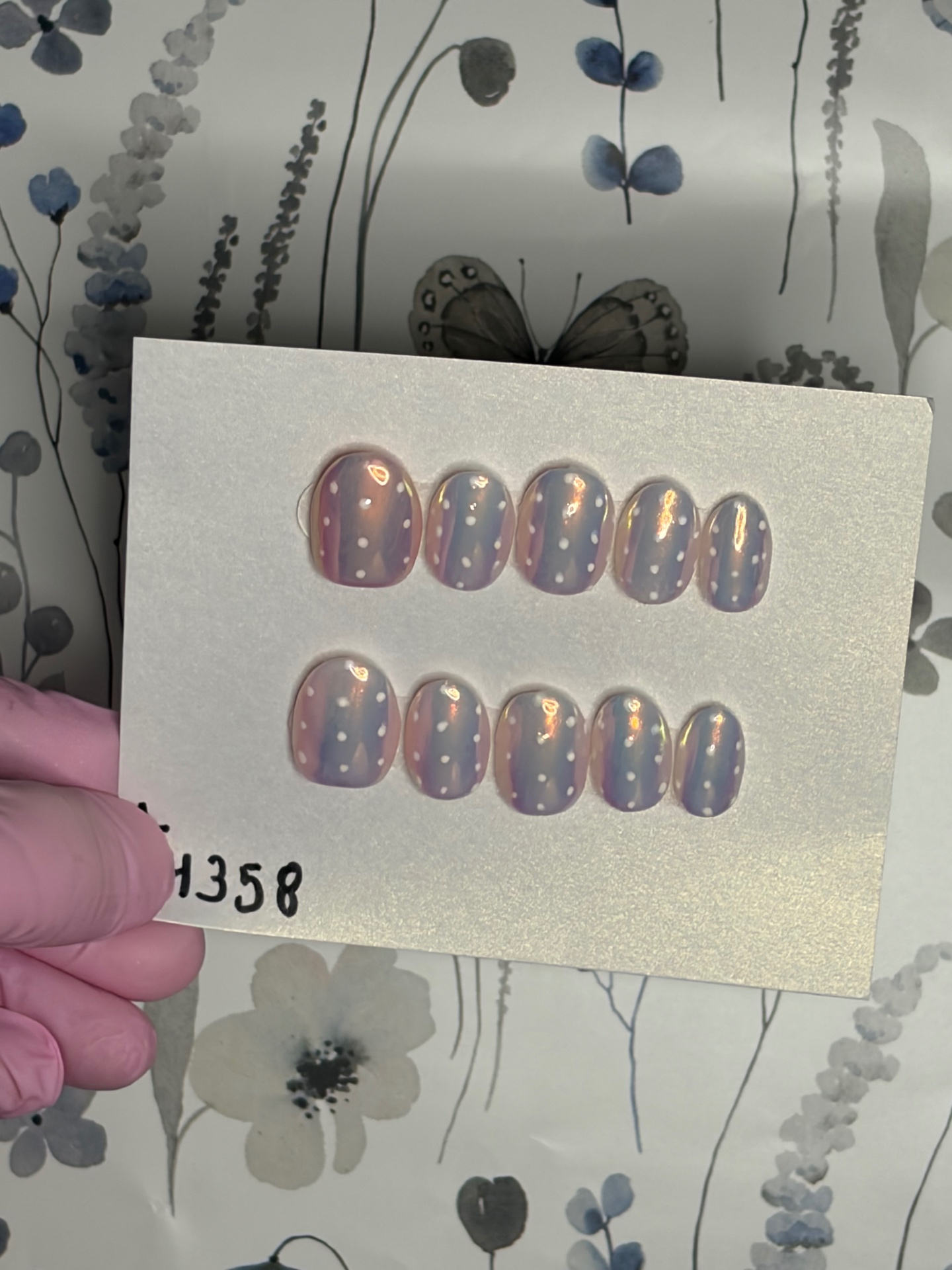 Pearl Polka Aura